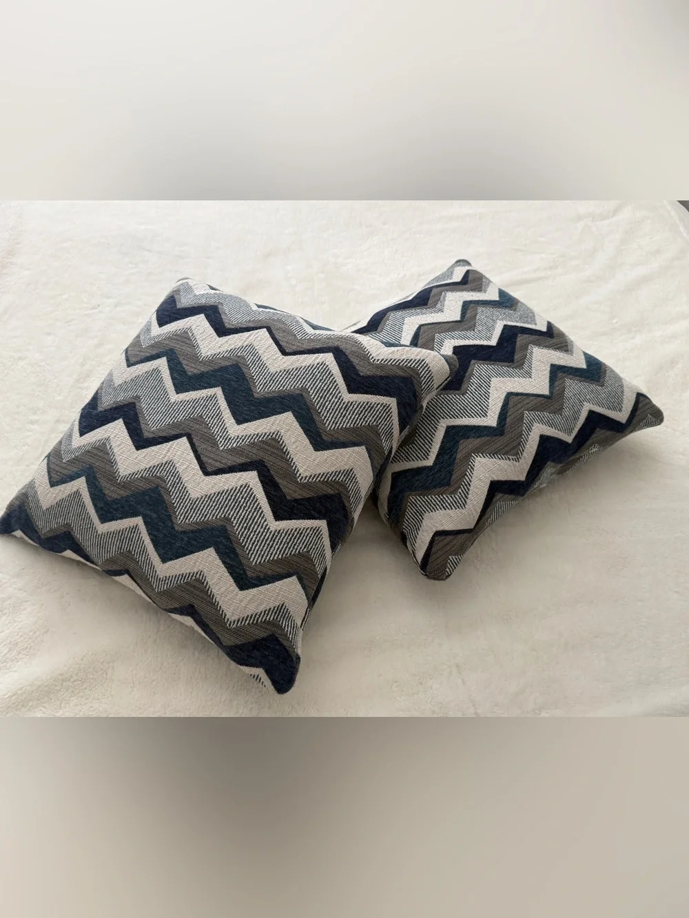 Set of 2 Chevron-Zig Zag Decor Throw Pillows